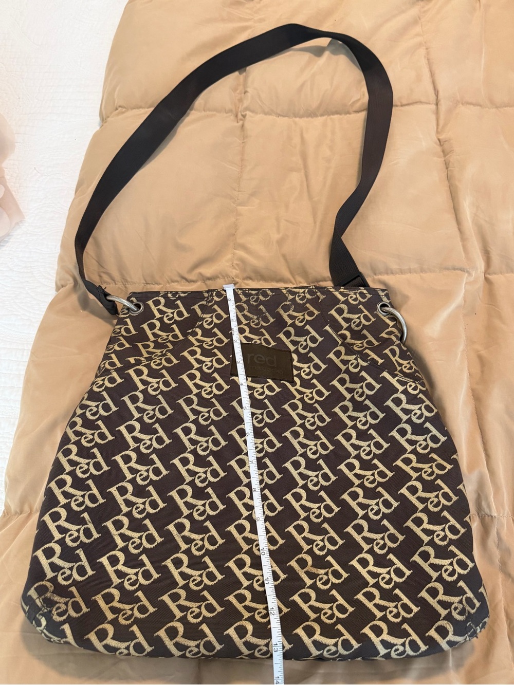 Red by Marc Ecko Shoulder Bag in Black & Brown